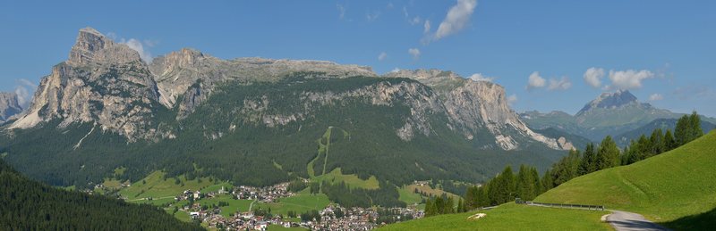 La Villa below the Sassongher and Gardenaccia, with the Gran Risa run